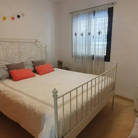 公寓 Con Jardin Y Piscina 马尔韦利亚